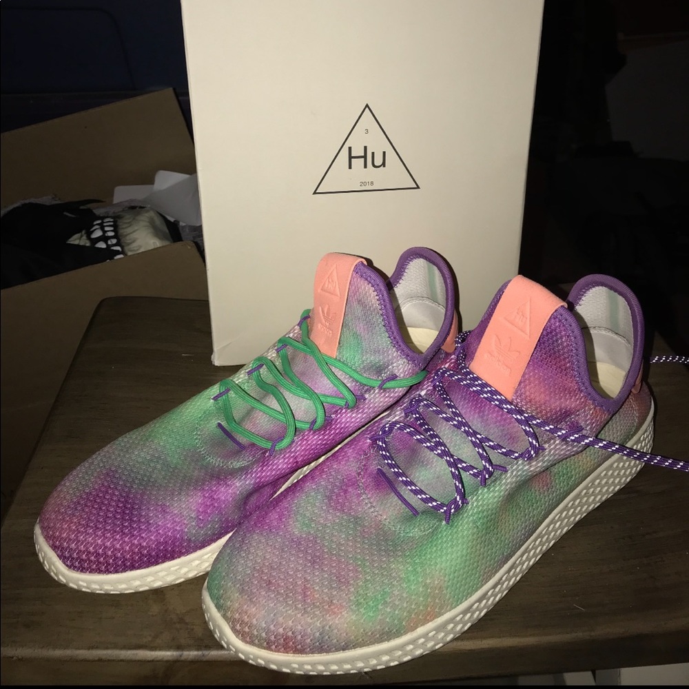 | Pharrell Williams Holi |
